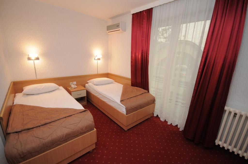 Golden Card Motel Banja Luka Room photo